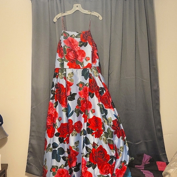 I am selling my Prom Dress
